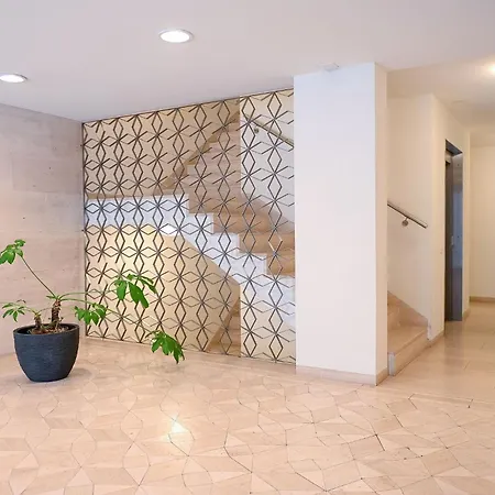 Luxurious With Views Апартаменти