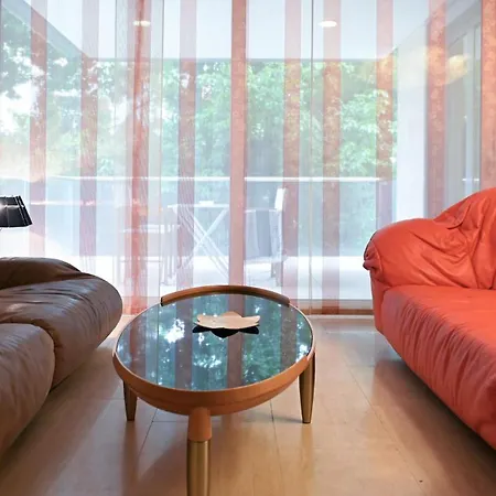 Luxurious With Views דירה *