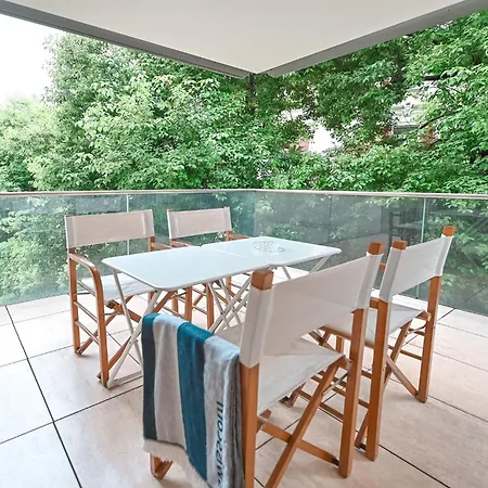 Luxurious With Views דירה