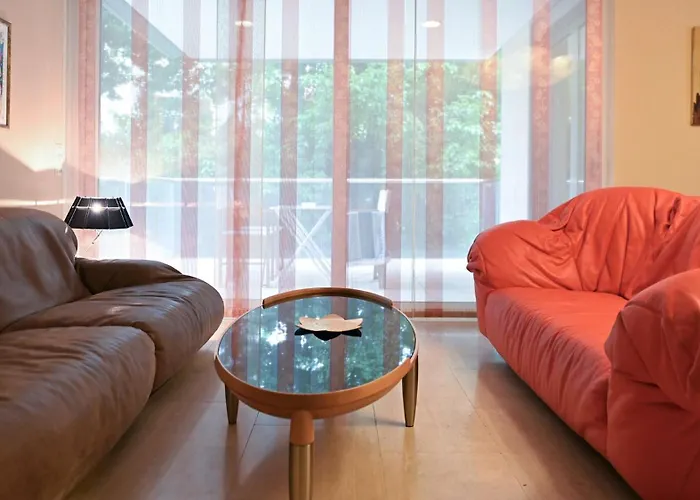 Luxurious With Views Apartman *