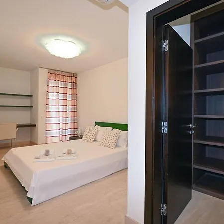 Luxurious With Views Апартаменты *