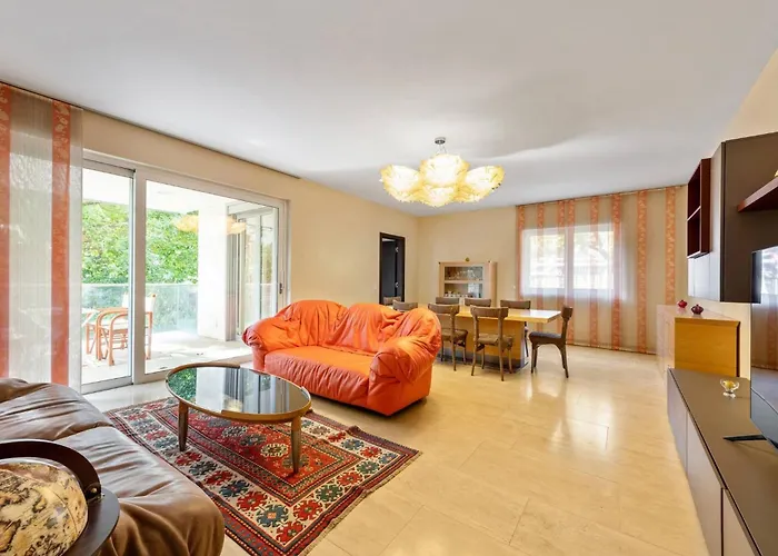 Luxurious With Views *