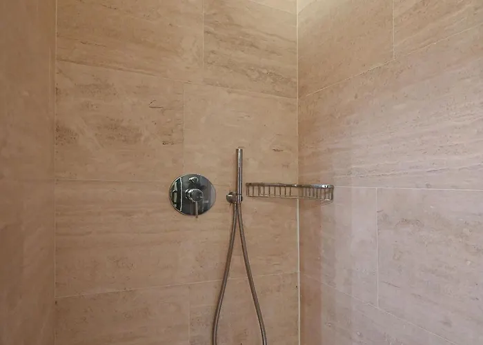 Luxurious With Views 루가노