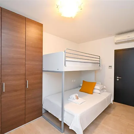 Luxury The Dom